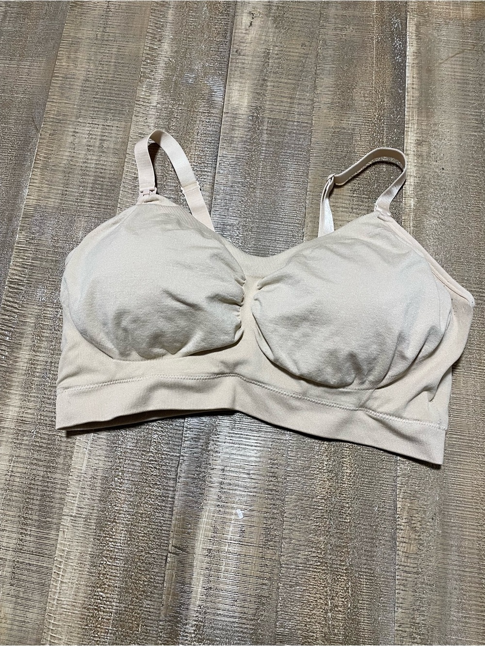 Kindred Bravely pumping nursing bra